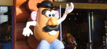 The Story of the First Toy Advertised on TV: How Mr. Potato Head Became a Star