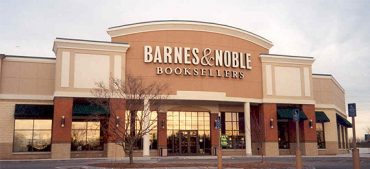 Interesting Facts on the World’s Biggest Bookstore