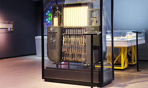 Vladimir Lukyanov’s Hydro-powered Computer