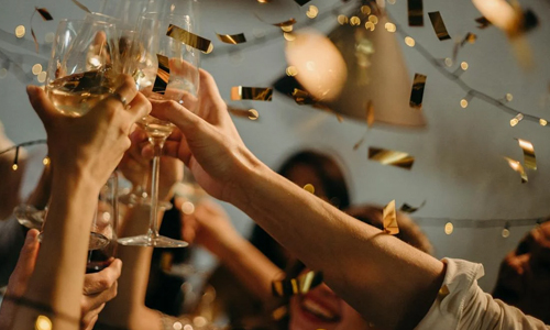 France-Feasting-with-Champagne