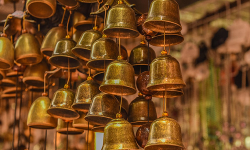 Japan--Ringing-Bells-108-Times