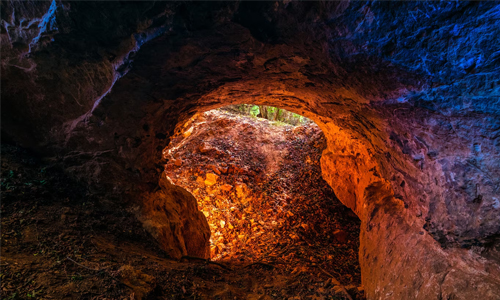  Who Are Cave Explorers