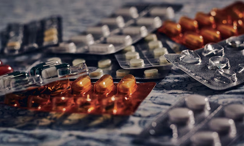The-Dangers-of-Counterfeit-Drugs
