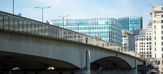 London Bridge History: Facts, Tower Bridge Confusion
