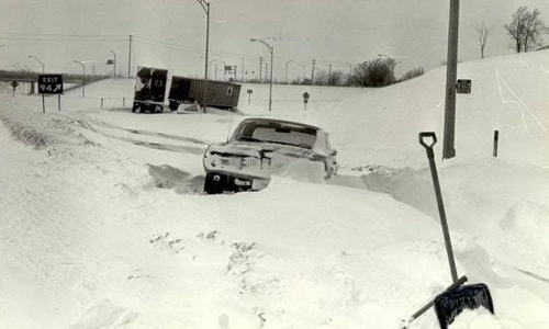 Snow-covered highway and severe winter storm conditions in Ohio during the 1978 blizzard